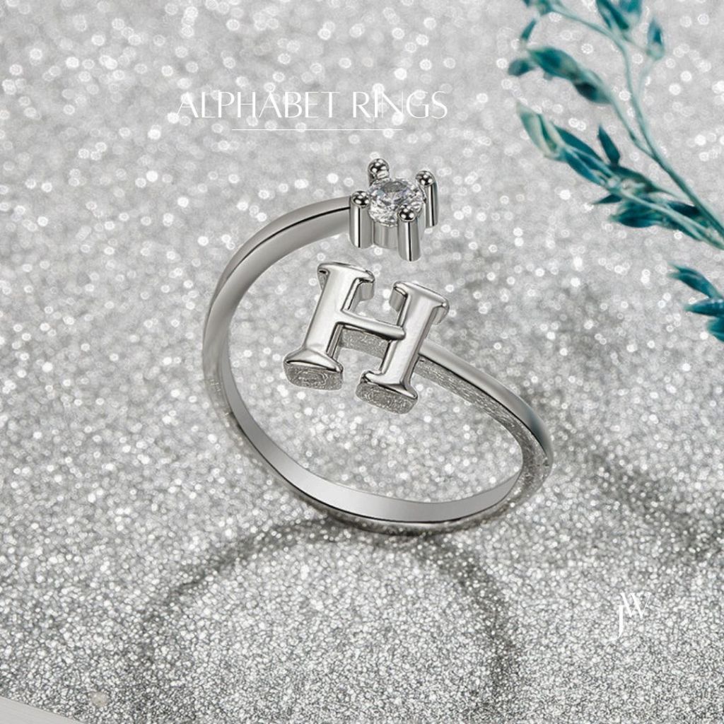 OUTLETS ล้างสต็อกจากโรงงานตรง แหวนแฟชั่น Alphabet Ring แหวนเพชร แหวนเงิน แหวนปรับขนาดได้ แหวนเงิน