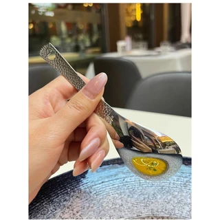 😍COZII😍ช้อนค้อนทุบช้อนสแตนเลสสไตล์วินเทจช้อนรับประทานอาหารเย็นแบบหนาสำหรับใช้ในครัวเรือนช้อนช้อนขนมหวานช้อนทานอาหารเ