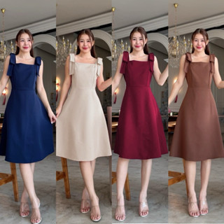 C92-1เดรสโบว์ไหล่คอเหลี่ยม ทรงเอ ความยาวมิดิ ใส่แล้วหุ่นสวย …