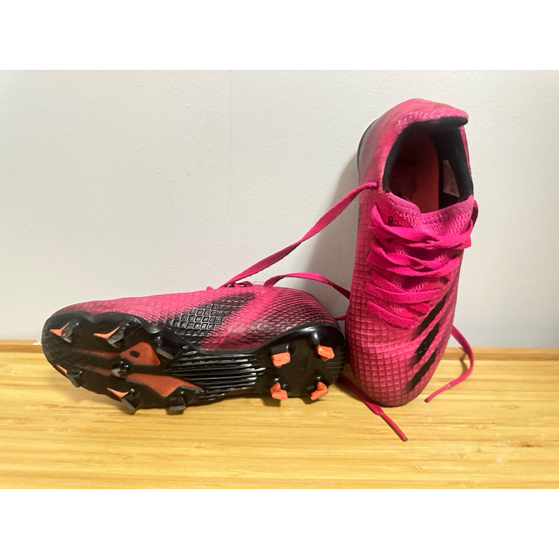 [มือสอง] รองเท้าฟุตบอล เด็ก Adidas สีชมพู จี๊ดจ๊าด ไซด์ 18-18.5 CM