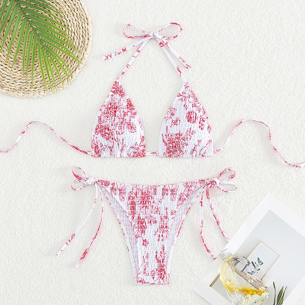 👙พร้อ​มส่ง👙ชุดว่ายน้ำแฟชั่นสตรี ชุดว่ายน้ำบิกินี่ บิกินี่ทูพีซลายดอก พร้อมแผ่นรองหน้าอก