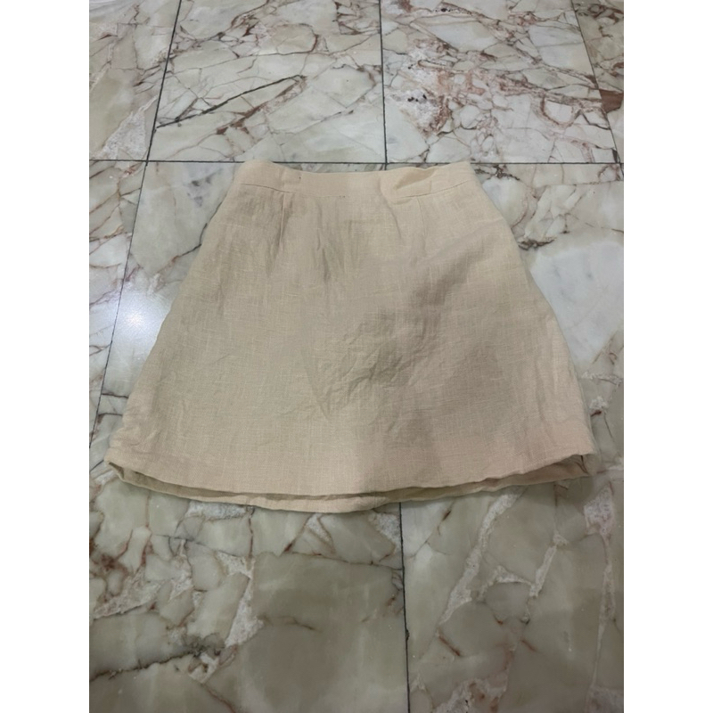 ส่งต่อ Sarin กระโปรง ผ้าฝ้าย size s สีครีม