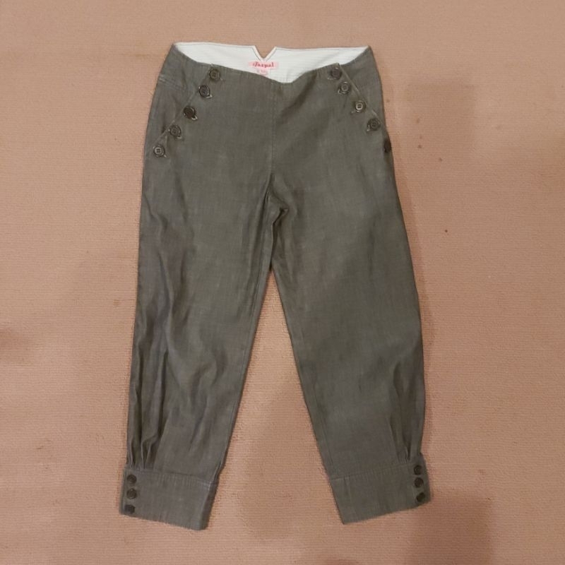 Jaspal กางเกงสามส่วน