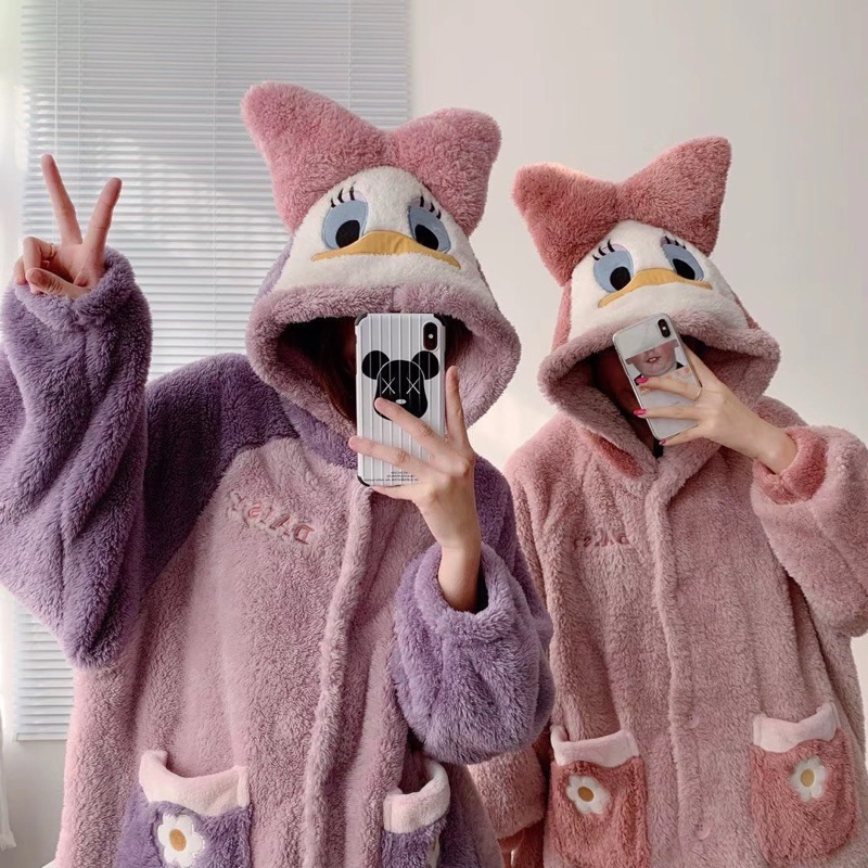 พร้อมส่ง ชุดคลุมโดนัลดักกะเดซี่