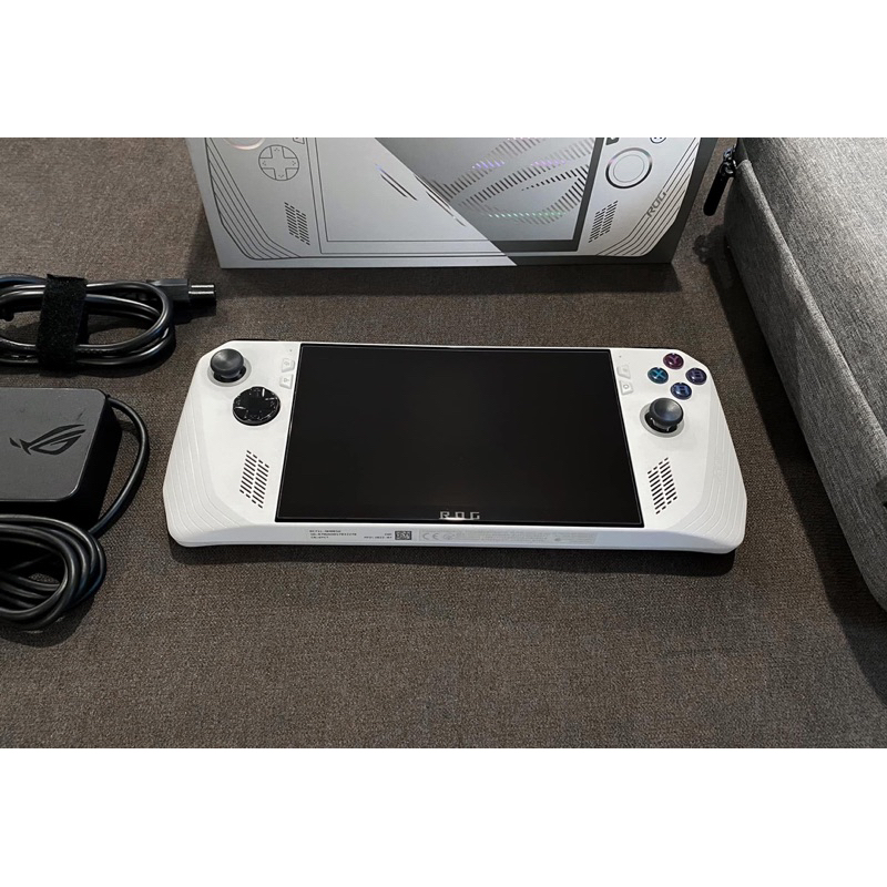 ROG ALLY Gaming จอสัมผัส คอมพิวเตอร์พกพา สเปคแรง เล่นเกมส์  ตัดต่อ ท่องเว็บ พร้อมอุปกรณ์ใหม่มาก