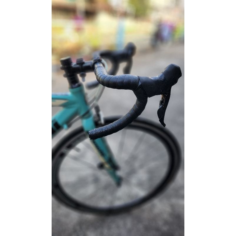 Bianchi Nirone 7 (size50)เฟรมอลูมิเนียน เปลี่ยนใส่ล้อ 3T, เกียร shimano 11 speed.