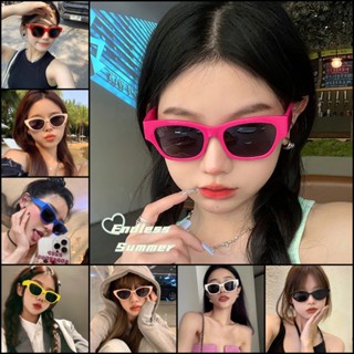 แว่นกันแดด กันแสง กันยูวี มีหลายสไตล์และหลายสี  มีหลายสไตล์แ…