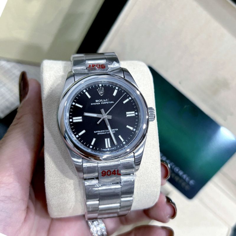 นาฬิกาผู้ชายรุ่นOP ขนาดหน้าปัด 40mm &36mmระบบAutomatic.