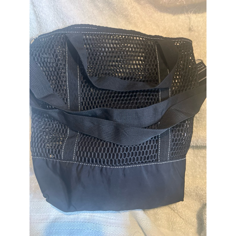 👜แท้/ ⭐️CONVERSE กระเป๋าสะพายข้าง ผ้าแคนวาส+ตาข่ายสีดำ สภาพดีไม่มีตำหนิ ขนาด12”x12”x4”