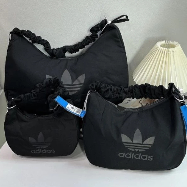 กระเป๋าผ้า Adidas Clover Cloud Bag สะพายได้2แบบ สายปรับได้ พร้อมส่งในไทย