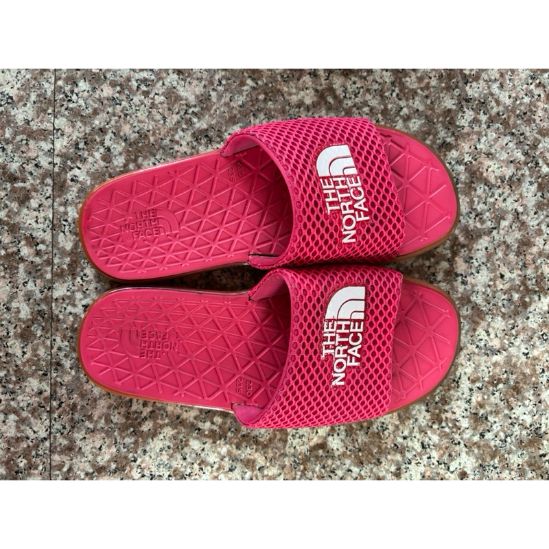 รองเท้าแตะ The North Face 37-38