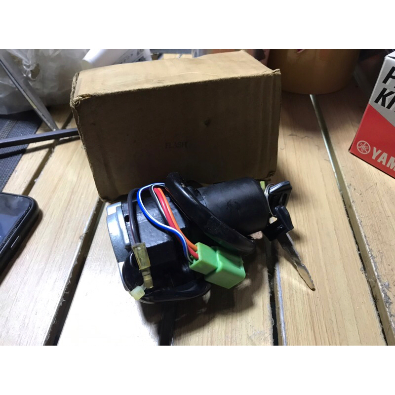 สวิชกุญแจ Suzuki flash