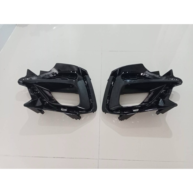 ฝาครอบไฟตัดหมอกด้านหน้า MG ZS 1 คู่ ซ้าย-ขวา (R+L)