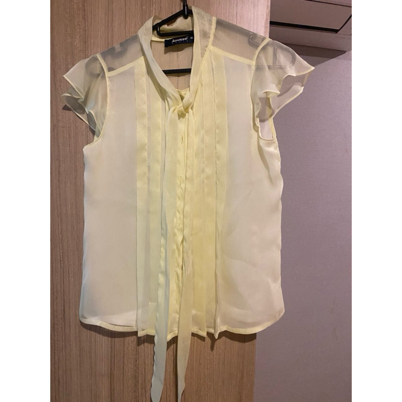 เสื้อเหลือง Jousse 36