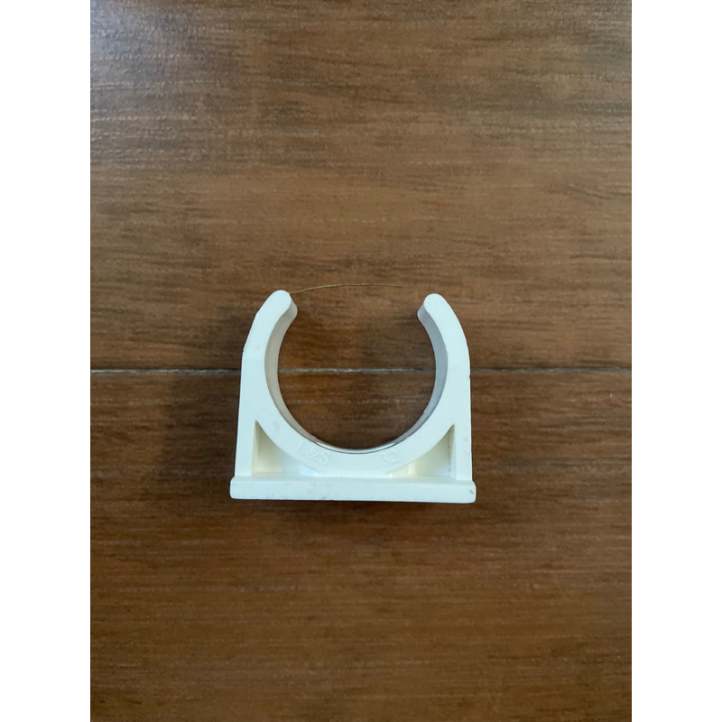 ก้ามปู 32มม ใส่กับท่อ 32มม สีขาว “L&S”
