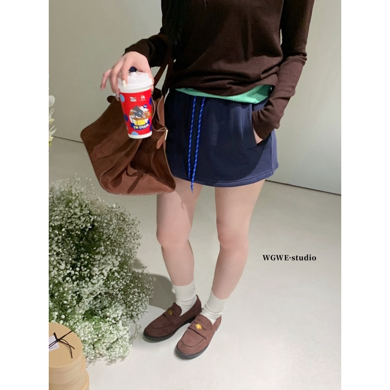 1047 WG.WE mini skort (430฿) กระโปรงกางเกงสั้น เอวสม็อก งานสวย มีเชือกรูดผูกเอว น่ารักมาก มีกระเป๋าข้าง ซับในกางเกง - รูปที่ 5