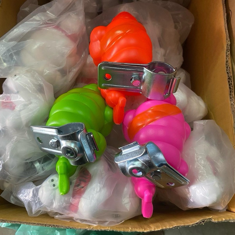 ตุ๊กตามิชลินจิ๋วตัวสี ขนาด6นิ้ว พร้อมขาจับ ติดประดับหน้ารถ - รูปที่ 3