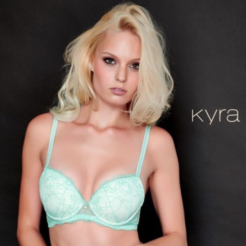 Kyra - KKB643-5  มีโครง ฟองน้ำบาง แต่มีช่องใส่ฟองเพิ่มได้ เต้าแต่งลูกไม้ ทรงสวย  จากราคา 1,150 ฿