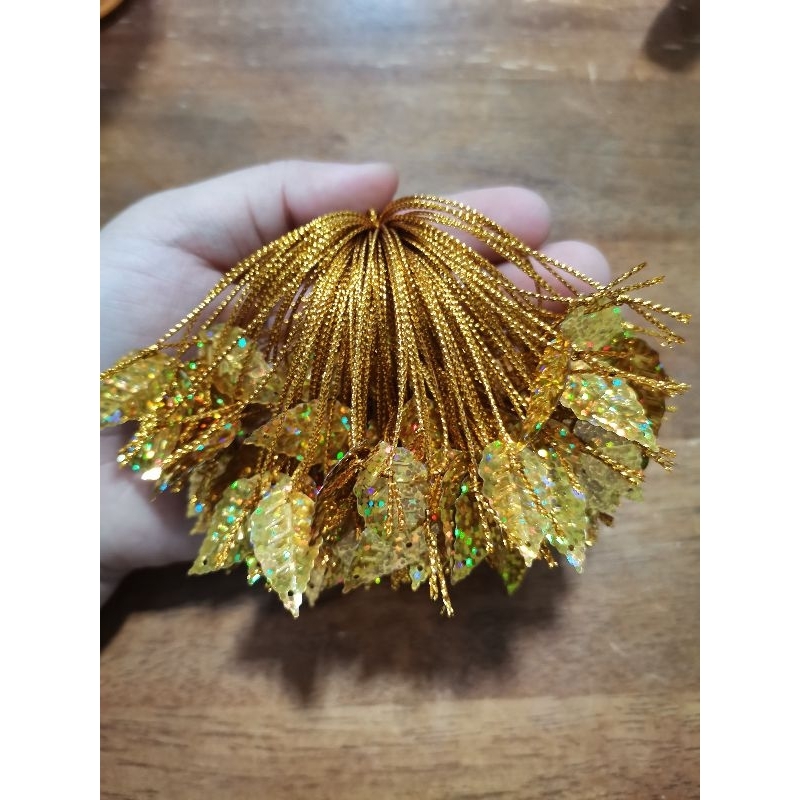 ใบส้ม,ใบไม้,ใบส้มร้อยดิ้น เหรียญโปรยทาน 100 ชิ้นพร้อมส่ง