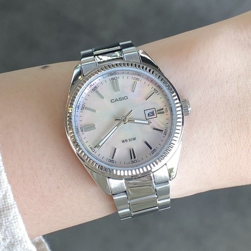 CASIO นาฬิกาข้อมือผู้หญิง สายสแตนเลส รุ่น LTP-1302DS,LTP-1302DS-2A,LTP-1302DS-4A