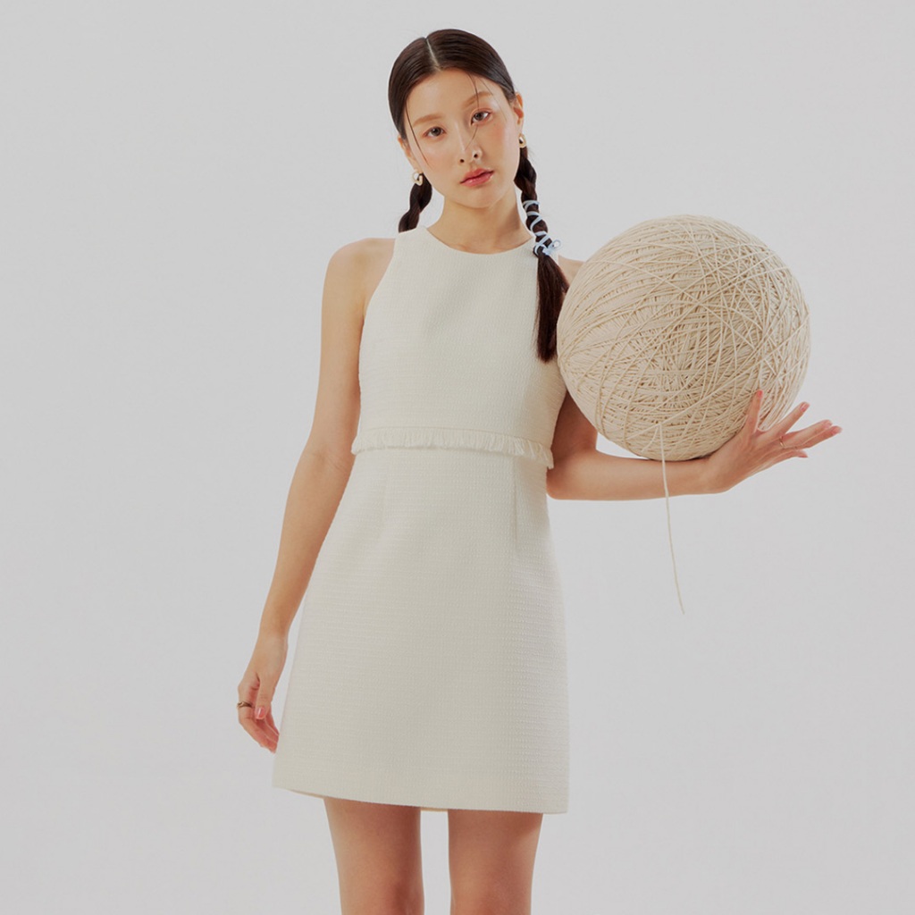 CONT | Cake Dress เดรสสั้น ผ้าทวีต แต่งกรุยช่วงเอว เย็บกลับซับในทั้งชุด
