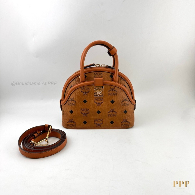 MCM with strap สภาพดีมากๆๆ ราคาขายเพียง 9,999 เท่านั้น💕🔥