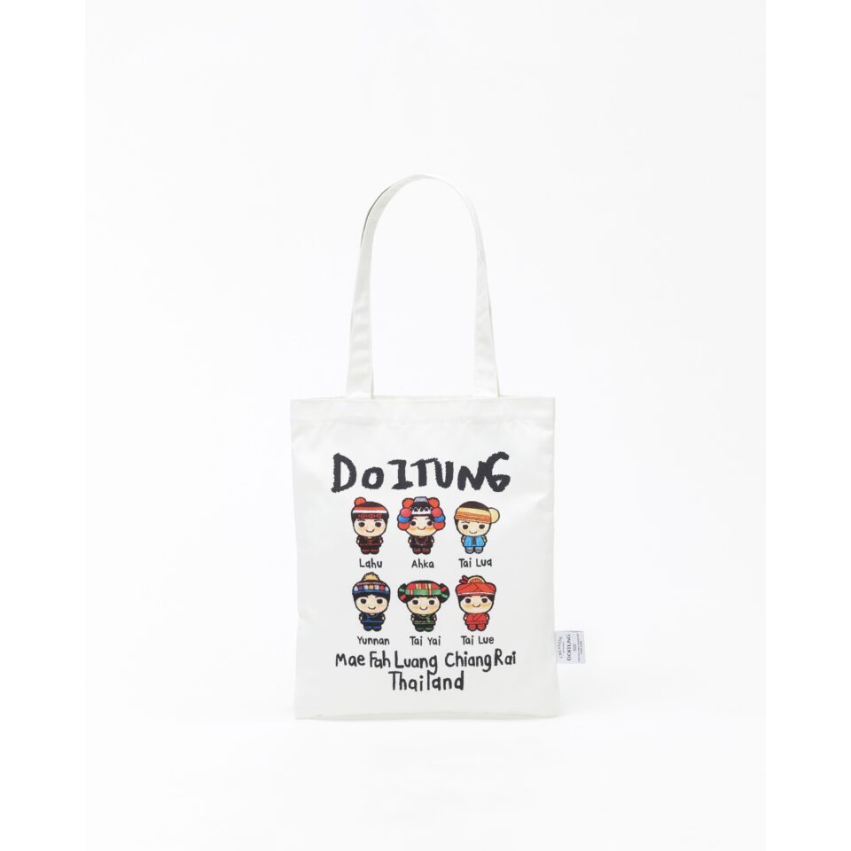 DoiTung กระเป๋าผ้า Doitung 6 Tribal White M