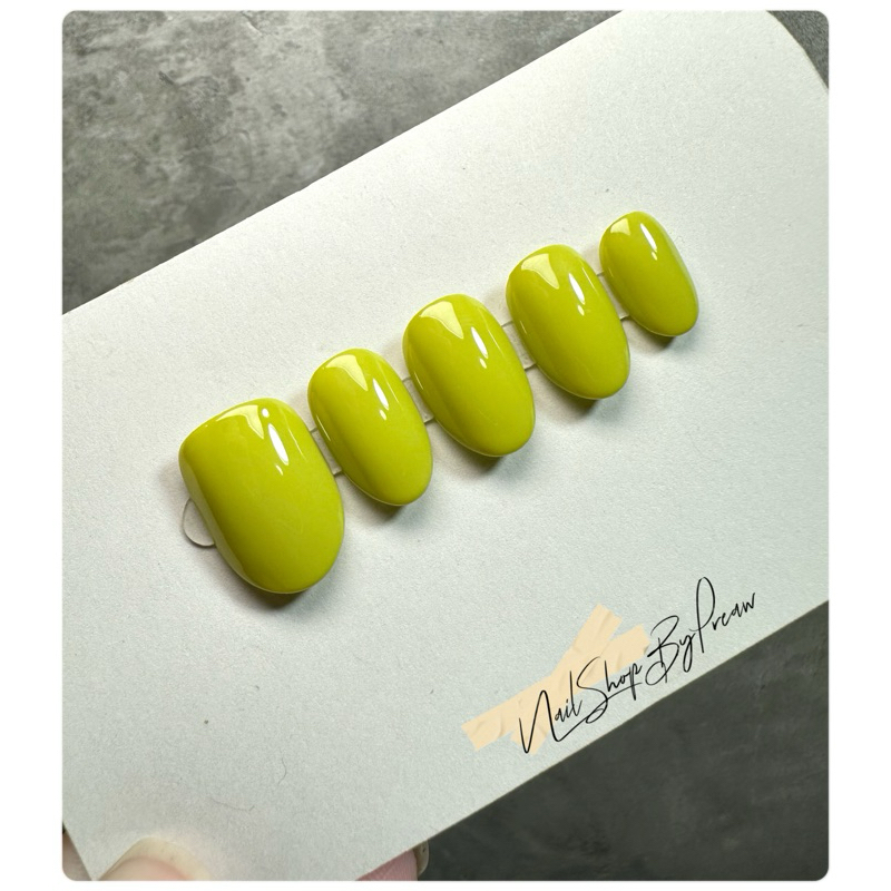 เล็บปลอมมือเท้าสีเจลแท้ สีเขียวอ่อน เขียวมะนาว ฟรีกาว+ตะไบทุกชุด