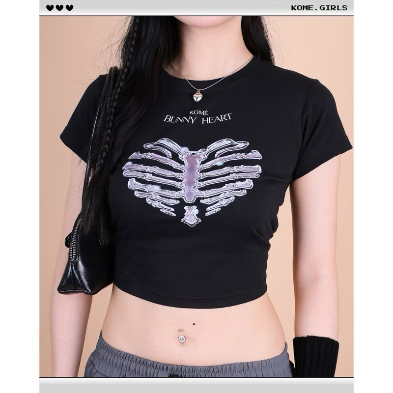 ส่งต่อเสื้อครอปร้าน kome.girls สีดำ ขอดูรูปเพิ่มเติมได้🖤🩶