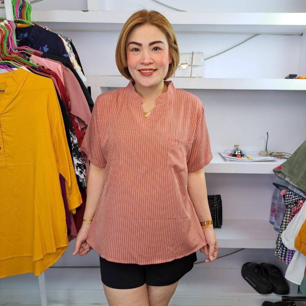 //เสื้อสาวอวบ//ก33///เสื้อคอจีนริ้วบางผ้าไหมอิตาลี ฟรีไซ38-46นิ้ว ยาว25นิ้ว หน้าผ้า46นิ้ว ราคา119บาท
