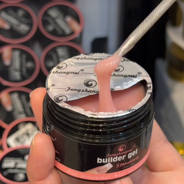 Builder gel ต่อเล็บ standard อย่างดี ไม่ร้อนหน้าเล็บ มีสองสีให้เลือก ขึ้นฟอร์มได้เป๊ะ เนื้อแน่น ทรงสวยแข็งแรง แน่นทน