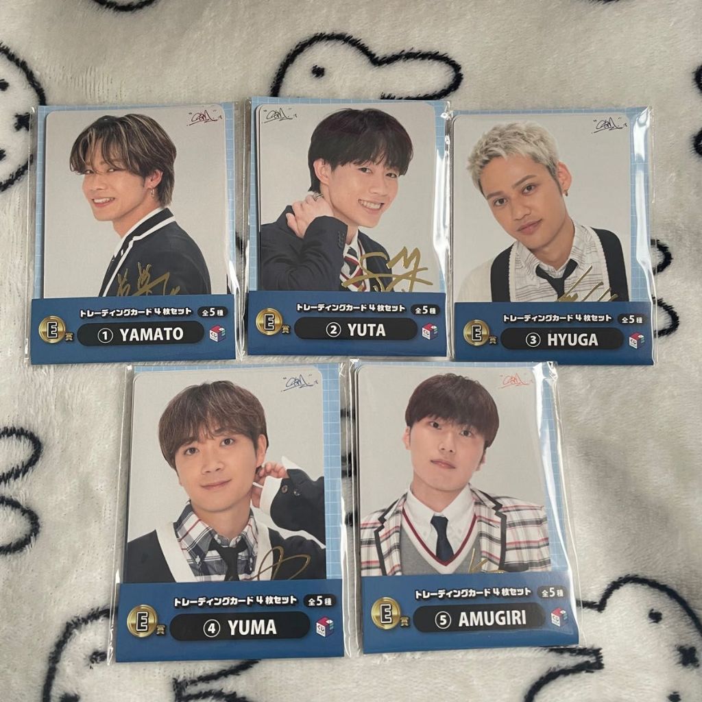 Comdot Square Lottery Trading Cards 1ชุดมี 4ใบ งานแท้ของใหม่ในซีน