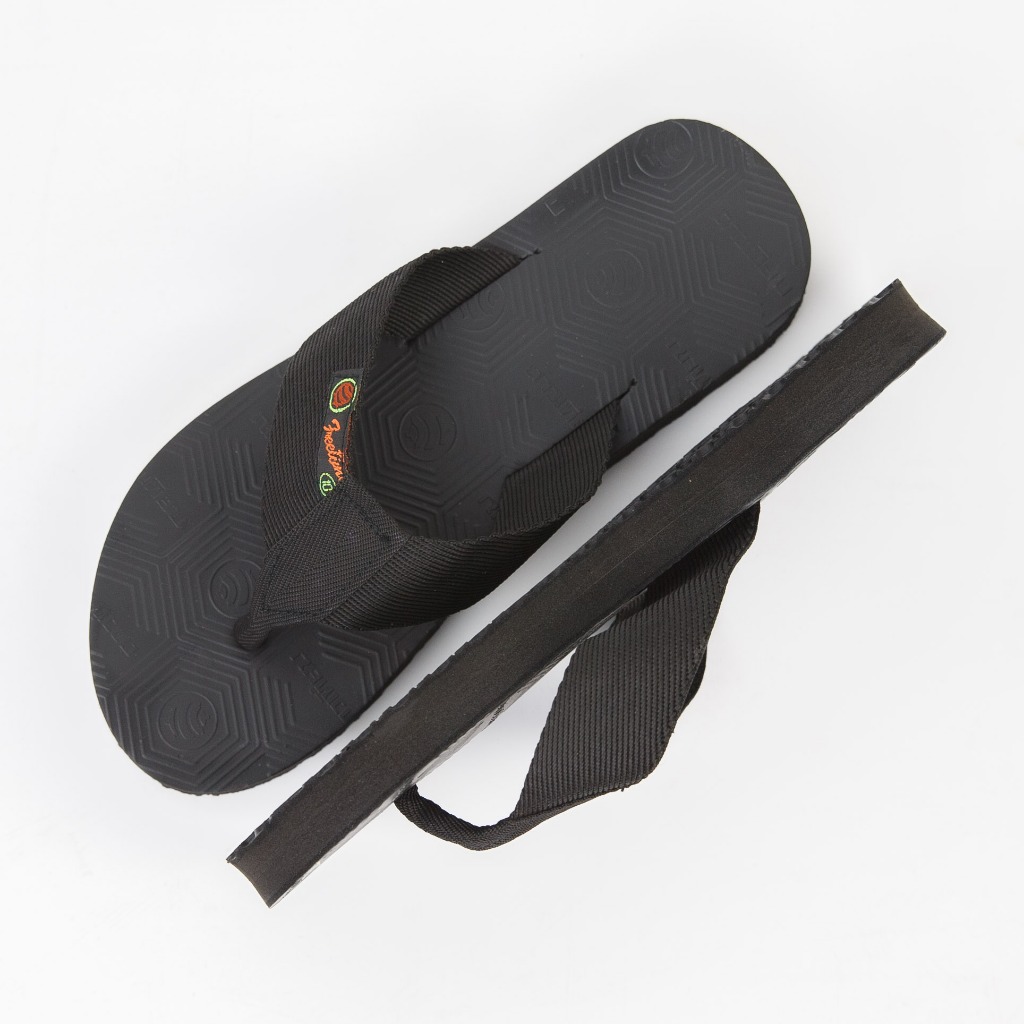 รองเท้าดาวเทียมสายผ้าราคาคุ้มค่า รองเท้าหูหนีบผ้าในตำนาน ใส่เบาสบาย วัยรุ่นใส่ได