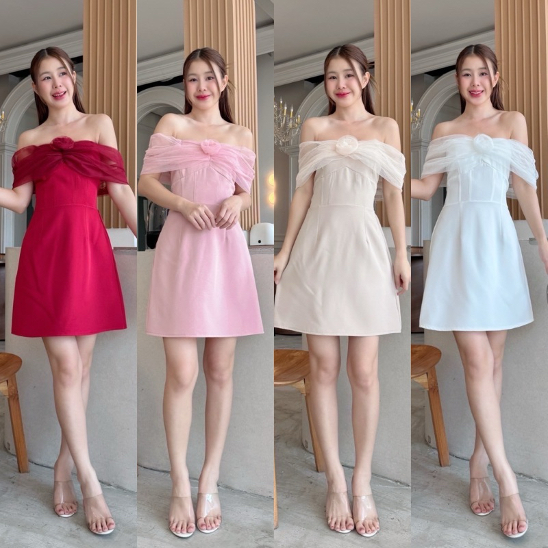 มินิเดรสเกาะอกแต่งผ้าตาข่ายปาดไหล่ สม็อคหลังใส่ง่าย ใส่ออกงานสวยๆ ลุคคุณหนูหวานเว่อ
