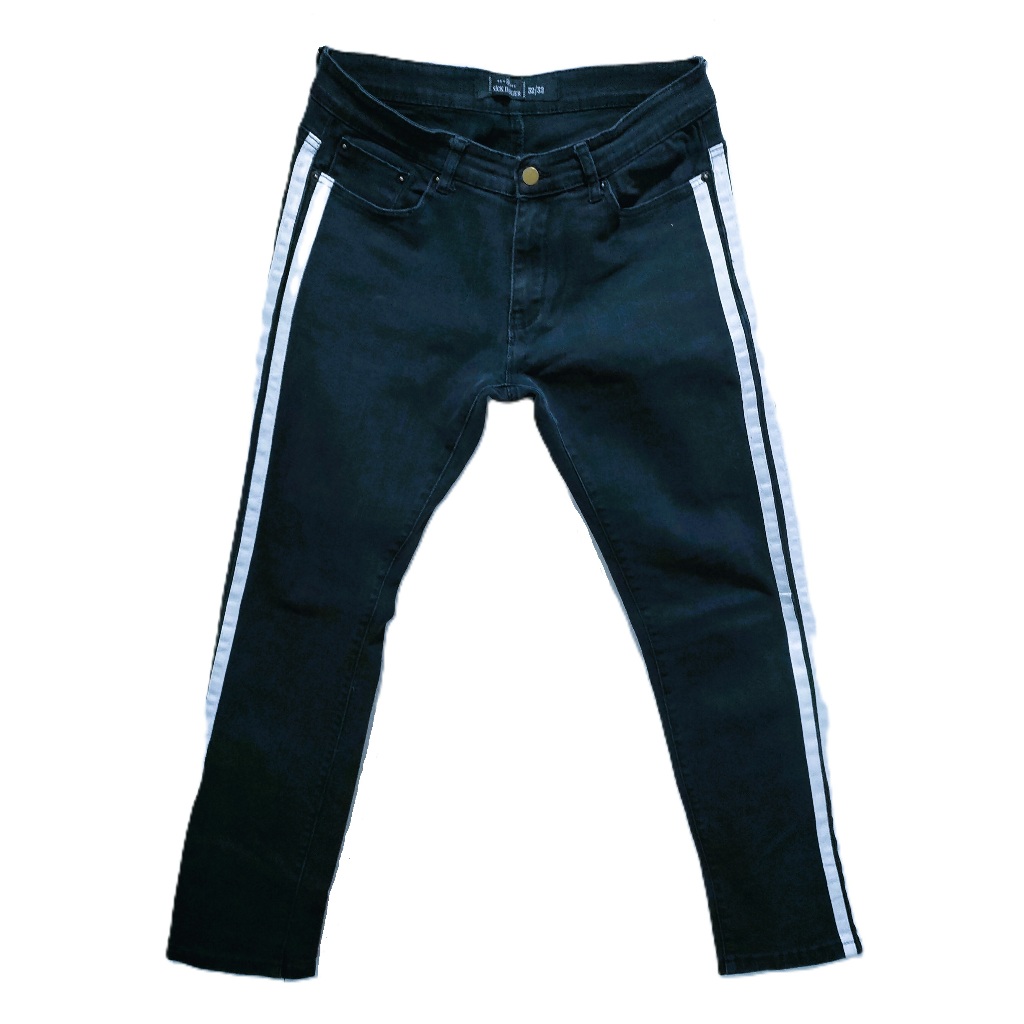 NICK DANGER กางเกงยีนส์ สีดำ ผ้านุ่มยืด แต่งเย็บแถบข้างสีขาว 2 เส้น (W34-W35-W36)
