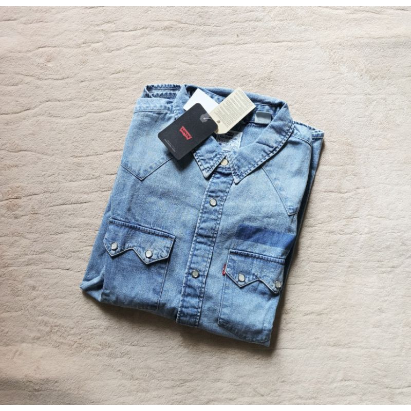 เสื้อเชิ้ตแขนยาว ลีวายส์  Relaxed Western แบรนด์แท้ ราคา2,490฿