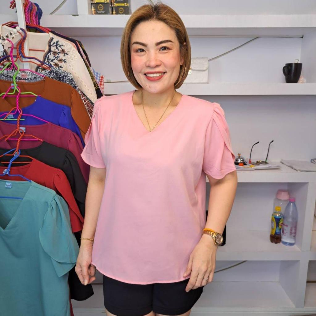 (ราคาส่ง)-E20///เสื้อคอวีสีพื้นแขนจีบบัวผ้าไหมอิตาลี ฟรีไซส์38-42นิ้ว หน้าผ้า42นิ้ว ยาว24นิ้ว ราคา119บาท