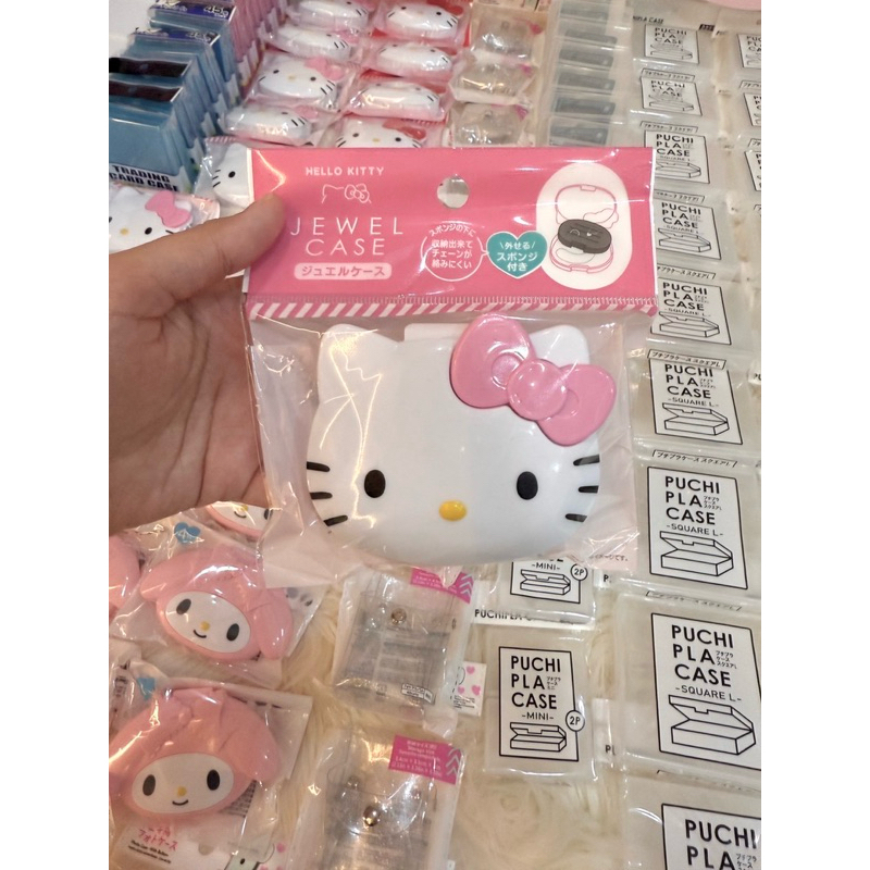 Jewel Case kitty 🎀🗯️