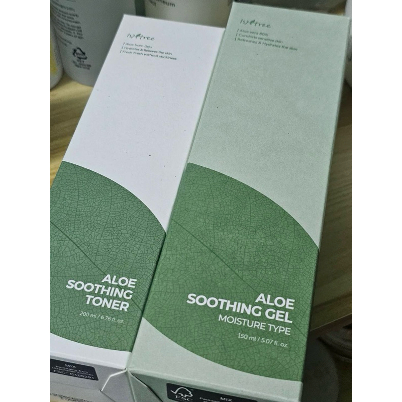 ISNTREE Aloe soothing toner/ Gel moisture type
