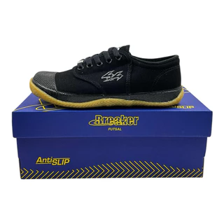 Breaker BK4 ฟุตซอล รองเท้าผ้าใบนักเรียน รองเท้าเบรคเกอร์ ฟุตซอล(พื้นเหลือง) Size 31-45
