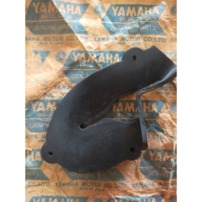 ยาง กันท่อไอเสีย บังโคลนหลัง Yamaha DT100 DT125 DT175 แท้ใหม่