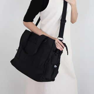 กระเป๋าสะพายข้าง ขนาดใหญ่ ผ้ากันน้ำ สะพายไหล่ ใส่ของ laptop CUDDLE BAG KIDNAP ME. กระเป๋าแม่ลูกอ่อน