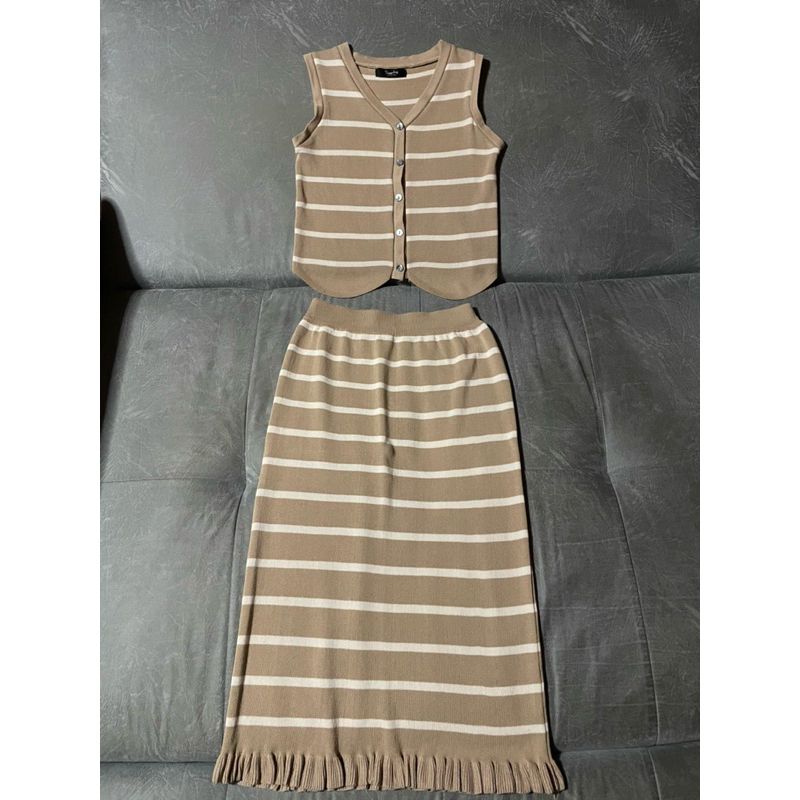 Topping collection ชุดเซ็ทลายทางน้ำตาลขาว ชุดมือ2