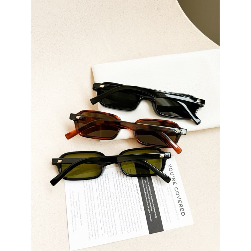 ส่งต่อ แว่นตากันแดด  Le specs - PILFERER