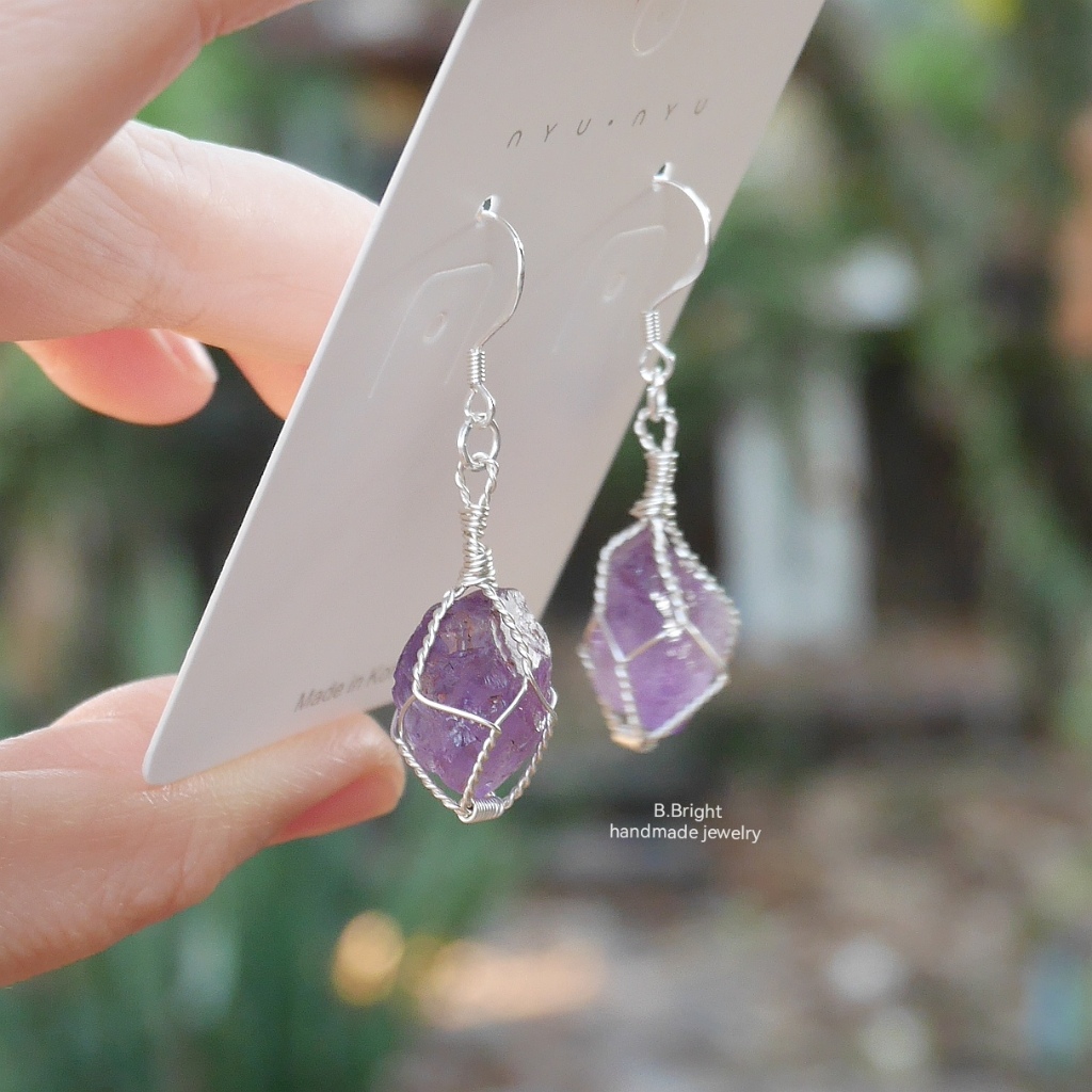 ต่างหูหินแท้ อเมทิสต์ #หินดิบ ( Raw Amethyst ) งานพันลวดทำมือ พร้อมส่งค่ะ