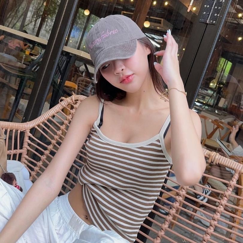 Sistersfabric - Sistersfabric Cap หมวกแก๊ป ปักฟ้อนท์เขียน สีฟอก รูปที่ 3
