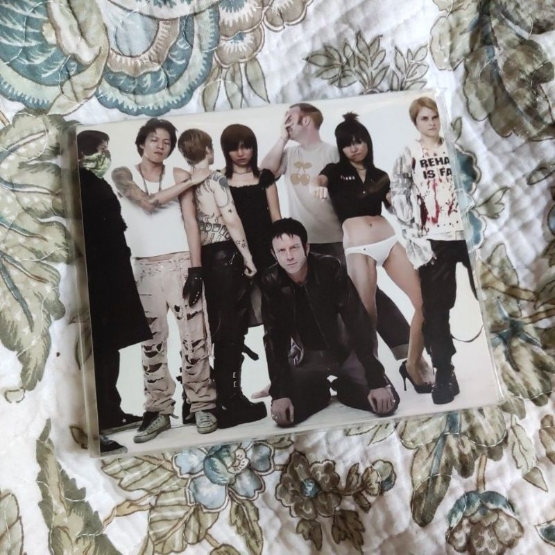 CD Futon อัลบั้ม Love Bites