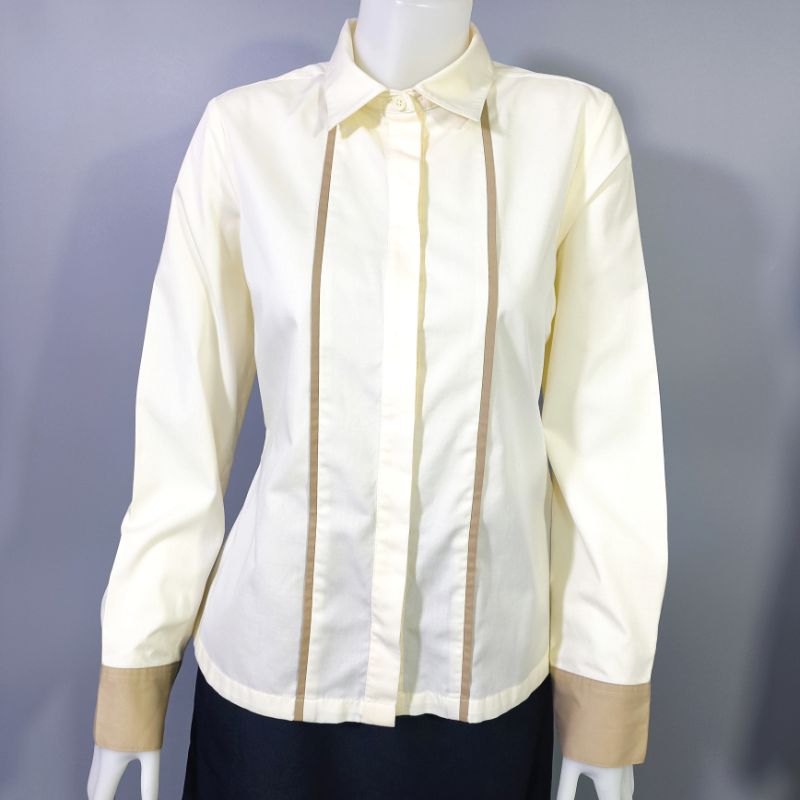 มือสอง เสื้อเชิ้ตแขนยาว Uniform Specializer อก 36 ชุดพนักงาน เสื้อฟอร์ม