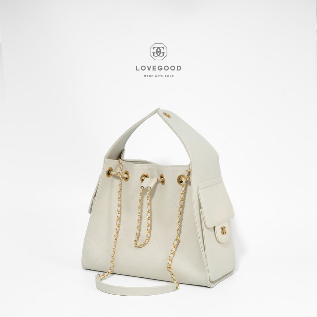 [ LoveGood ] Giza กระเป๋าหนังวัวแท้เย็บลาย Quilt ทรง Hobo กึ่งขนมจีบ มีช่องใส่มือถือได้ ไซส์ 30 cm.