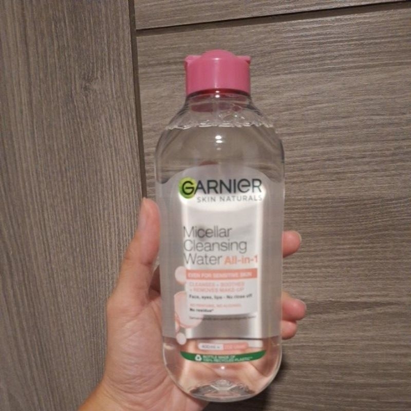 Garnier Micellar  Cleansing water สีชมพู
